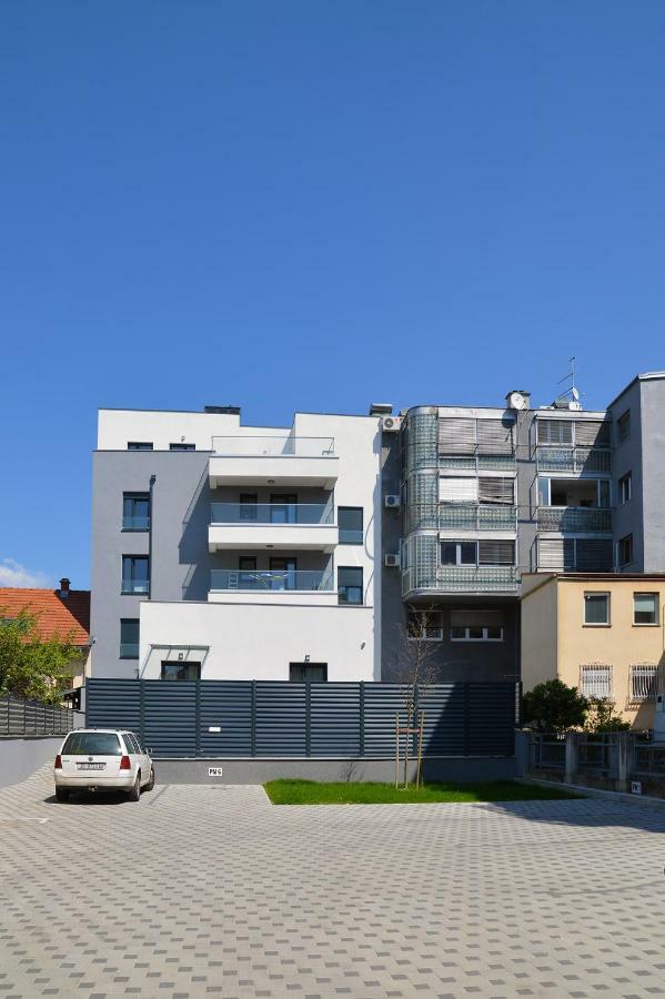 Aetherius Red Zagreb Extérieur photo